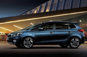 Cho thuê xe du lịch 4 chỗ KIA RONDO